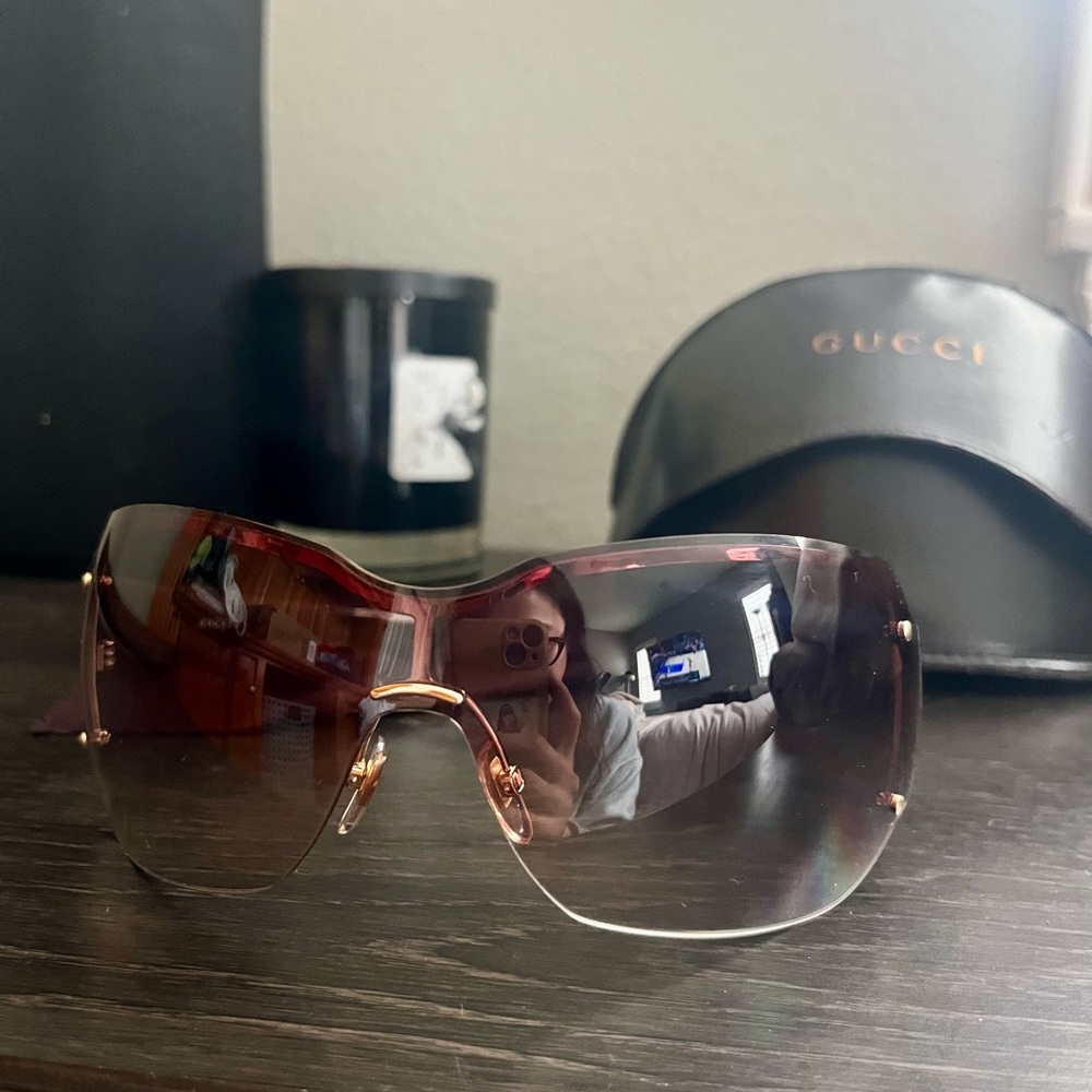 Authentic Vintage GUCCI shield gradient sunglasses